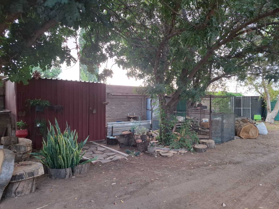 5 Bedroom Property for Sale in Upington Northern Cape